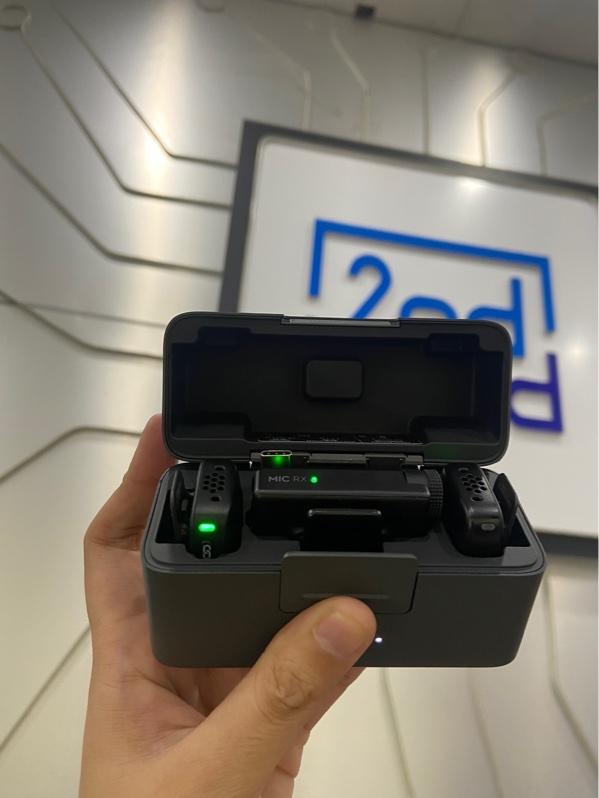 DJI Mic Mini 1 - Màu xám - Ngoại hình: 98% - Kèm 1 RX +2 TX + Dây sạc