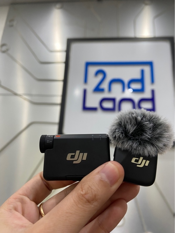 DJI Mic Mini (1TX + 1RX) - Màu đen - Ngoại hình: 98% - Kèm túi, lọc gió dây sạc
