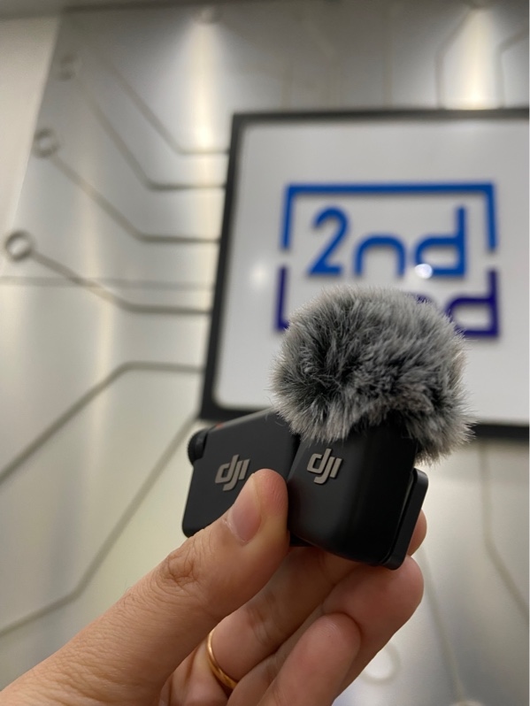 DJI Mic Mini (1TX + 1RX) - Màu đen - Ngoại hình: 98% - Kèm túi, lọc gió dây sạc