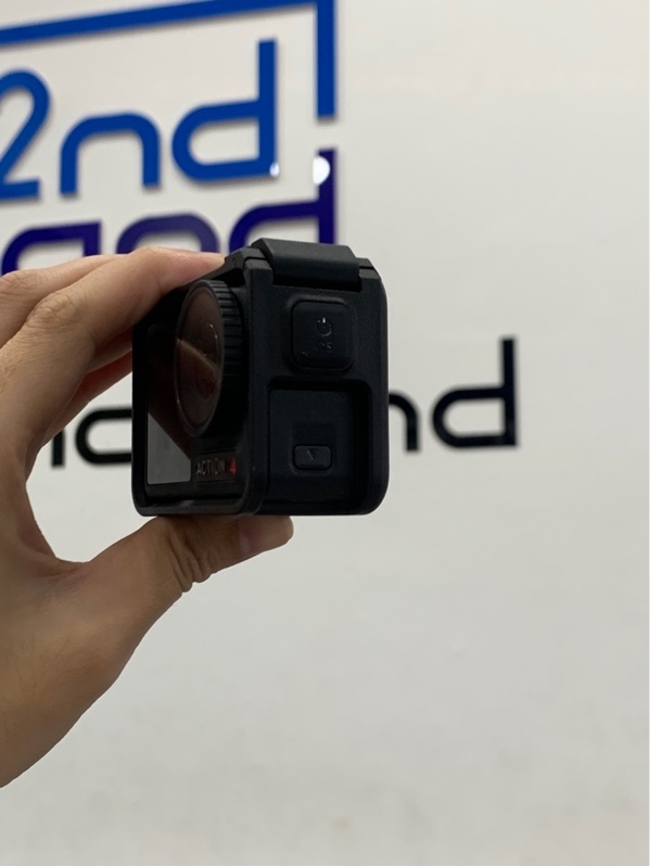DJI OSMO Action 4 adventure combo - Màu đen - Ngoại hình: 97% - Thiếu adapter, screw, dán mũ - Box