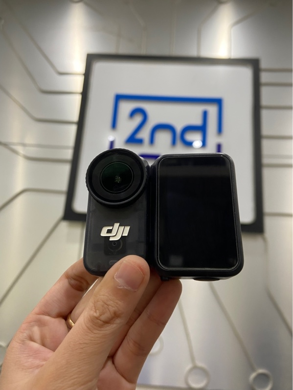 DJI Osmo Nano 64GB - Màu đen - Ngoại hình: 98% - Kèm túi + dây kết nối + kẹp nón + chân đứng vỏ bảo vệ