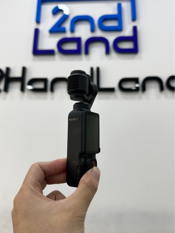 DJI Osmo Pocket 3 bản Combo - Màu đen - Ngoại hình 97% - Màn hơi lệch nhẹ - Fullbox đủ phụ kiện