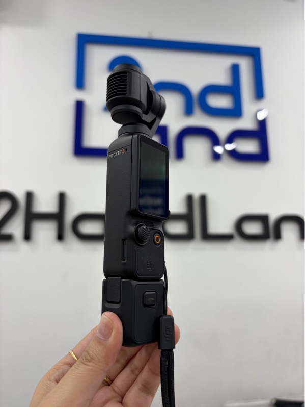 DJI Osmo Pocket 3 bản đơn - Màu đen - Ngoại hình 98% - Kính cam trầy nhẹ - Kèm 1 túi đựng , 1 cục nối , 1 ốp