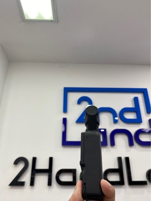 DJI Osmo Pocket 3 - Bản đơn - Màu đen - Ngoại hình: 98% - Thiếu cáp sạc - Kèm box - Phụ kiện