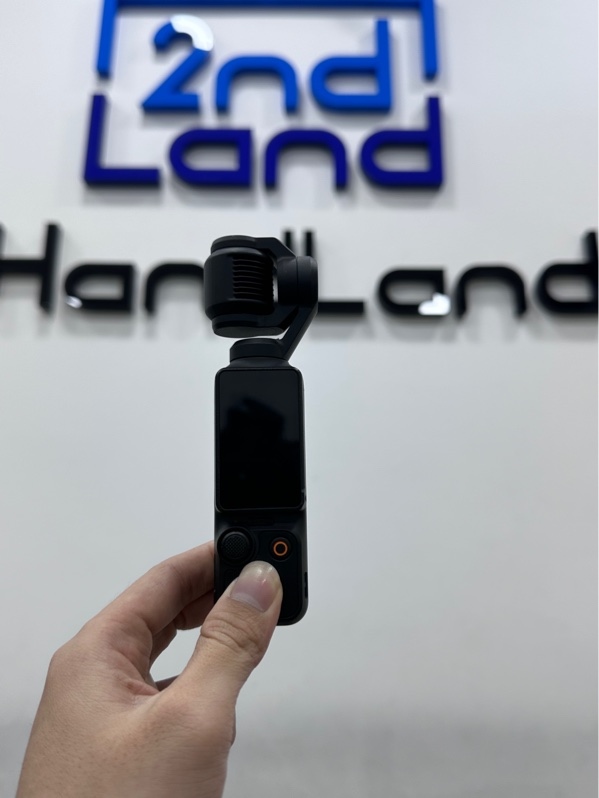 DJI Osmo Pocket 3 Creator Combo - Màu đen - Ngoại hình 98% - Kèm túi ( đầy đủ phụ kiện )