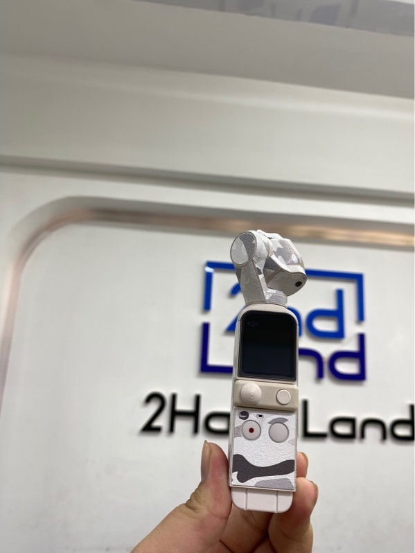 DJI Pocket 2 Creator combo - Màu trắng - Ngoại hình 96% - Dán skin - Kèm box, thẻ 64GB
