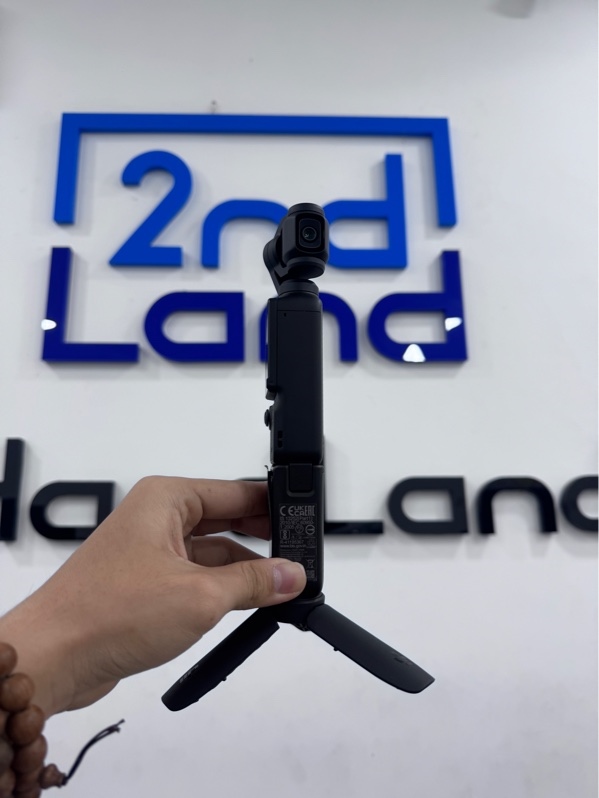 Dji pocket 3 bản combo - Màu đen - Ngoại hình 98% - Fullbox - Còn BH 09/2026