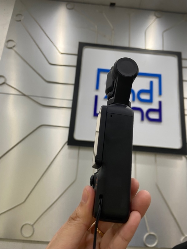 DJI Pocket 3 - Bản Combo - Màu đen - Ngoại hình: 98% - Kèm Túi, 2 Pin 1 Mic, Lens, Chân Đế