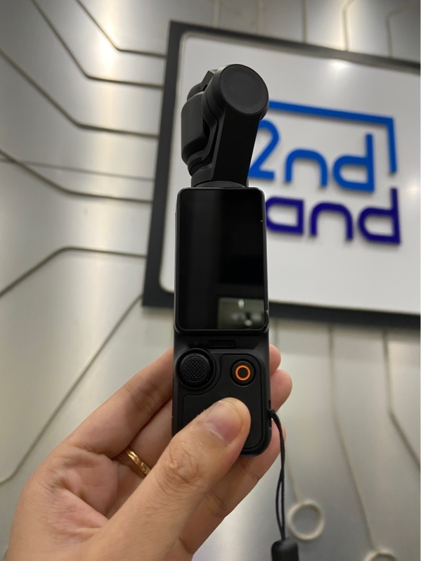 DJI Pocket 3 Bản Cretor Combo - Màu đen - Ngoại hình: 97% - Kèm 2 Pin, 1 Chân Đế, 1 Mic