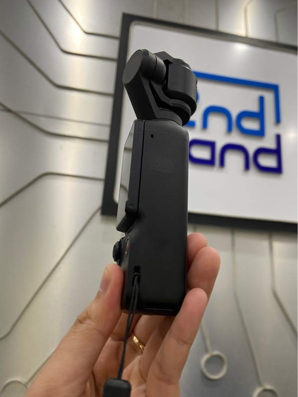 DJI Pocket 3 Bản Cretor Combo - Màu đen - Ngoại hình: 97% - Kèm 2 Pin, 1 Chân Đế, 1 Mic