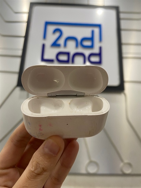 Dock Tai Nghe Bluetooth Airpods Pro 2 - Xấu 1