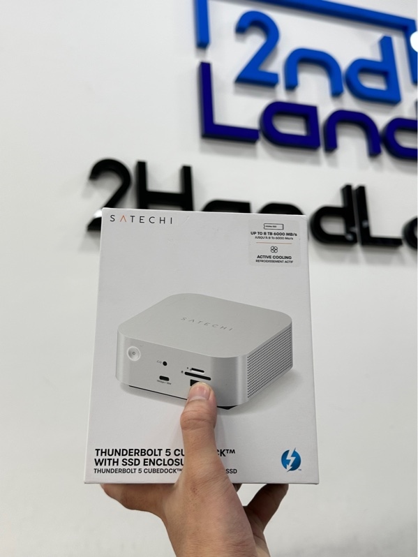 Dock Thunderbolt 5 Satechi CubeDock Tích Hợp Khe Gắn SSD - Màu bạc - Newseal