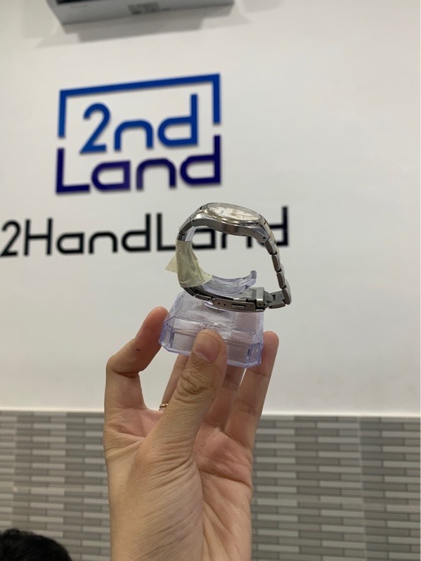 Đồng hồ Adriatica A3151.2113Q - 28mm - Màu trắng - Ngoại hình: 96% - Trầy xước nhiều + oxy hóa - Kèm mắt nối