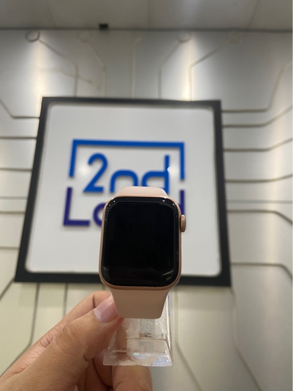 Đồng hồ Apple Watch Se Gen 1/40mm - GPS - VN/A - Pin 100% thay new - Viền nhôm - Màu hồng - Ngoại hình: 97.5% - Kèm sạc