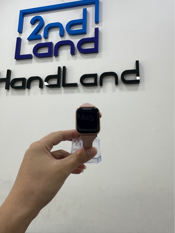 Đồng hồ Apple Watch SE Gen 1/40mm - LL/A - Bản LTE không esim - Pin 93% - Viền nhôm - Màu hồng - Ngoại hình 98% - Kèm sạc