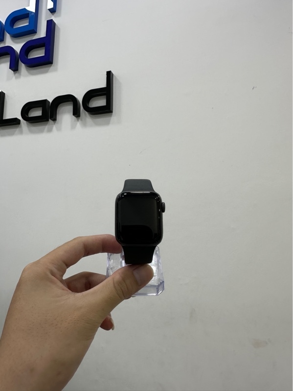 Đồng hồ Apple Watch SE Gen 1/40mm - VN/A - Bản GPS - WatchOS 10.6.2 - Pin 84% - Viền nhôm - Màu đen - Ngoại hình 98% - Kèm sạc