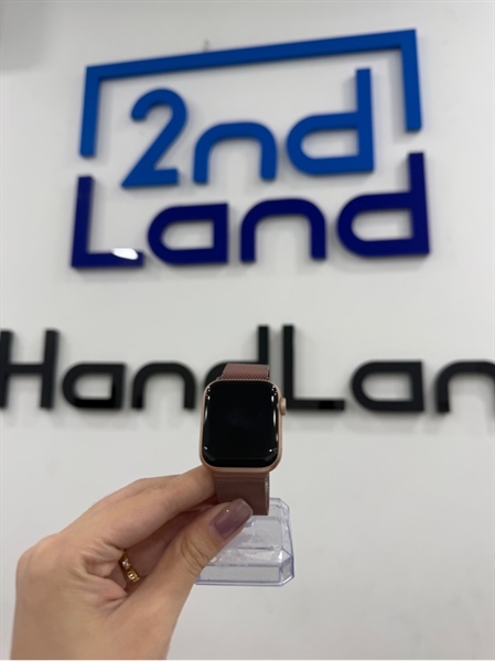 Đồng hồ Apple Watch SE Gen 1 - 40mm - VN/A - GPS - 32GB - Bản nhôm - Màu hồng - Pin 89% - Ngoại hình 98% - Viền trầy - Kèm sạc linh kiện