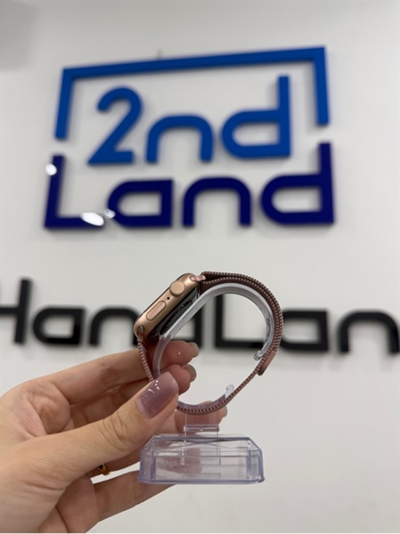 Đồng hồ Apple Watch SE Gen 1 - 40mm - VN/A - GPS - 32GB - Bản nhôm - Màu hồng - Pin 89% - Ngoại hình 98% - Viền trầy - Kèm sạc linh kiện 1