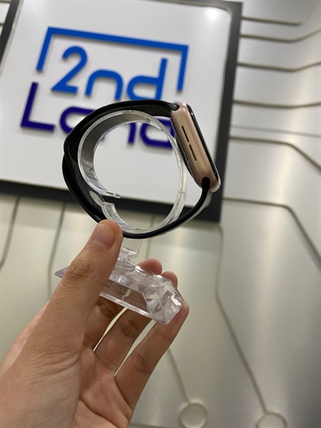 Đồng hồ Apple Watch SE Gen 1/40mm - VN/A - GPS - Pin 100% thay new - Viền nhôm - Màu vàng gold - Ngoại hình: 98% - Kèm sạc 1