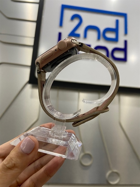 Đồng hồ Apple Watch SE Gen 1/40mm - VN/A - GPS - Pin 86% - Viền nhôm - Màu hồng - Ngoại hình: 98% - Kèm sạc 2