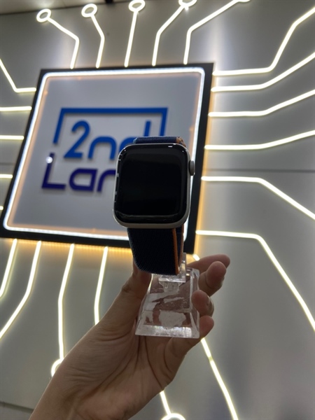 Đồng hồ Apple Watch Se Gen 1/44mm - LTE( Có hỗ trợ Esim) - Bản nhôm - Màu bạc - Pin 100% thay new - Ngoại hình: 97% - Màn xước, ép kính - FullBox