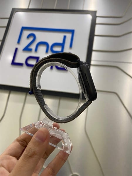 Đồng hồ Apple Watch SE Gen 1/44mm - VN/A - 32GB - LTE - có esim - Pin 100% thay new - Màu đen - Ngoại hình: 98% - Kèm sạc