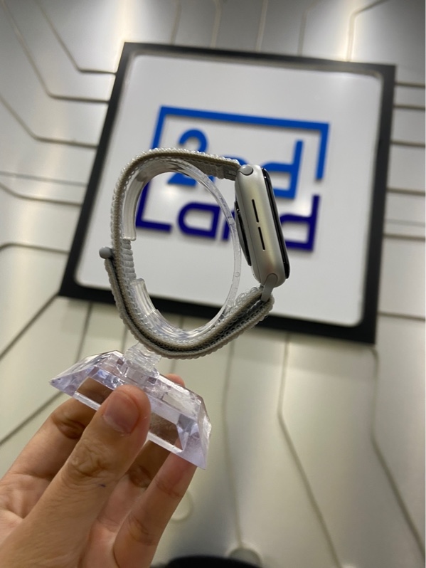 Đồng hồ Apple Watch SE Gen 2/40mm - GPS - LTE (không hỗ trợ esim) - SA/A - Bản nhôm - Màu bạc - Pin 100% - Ngoại hình: 98% - Body