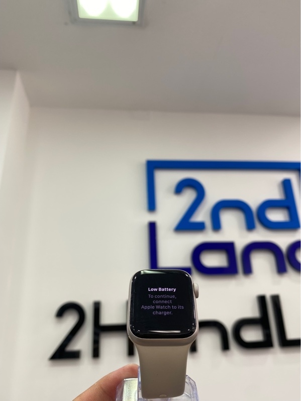 Đồng hồ Apple Watch SE Gen 2 - 40mm - GPS - Pin: 100% thay new - Bản Nhôm - Màu kem - Ngoại hình: 98% - Dây ố - Kèm Box - Sạc