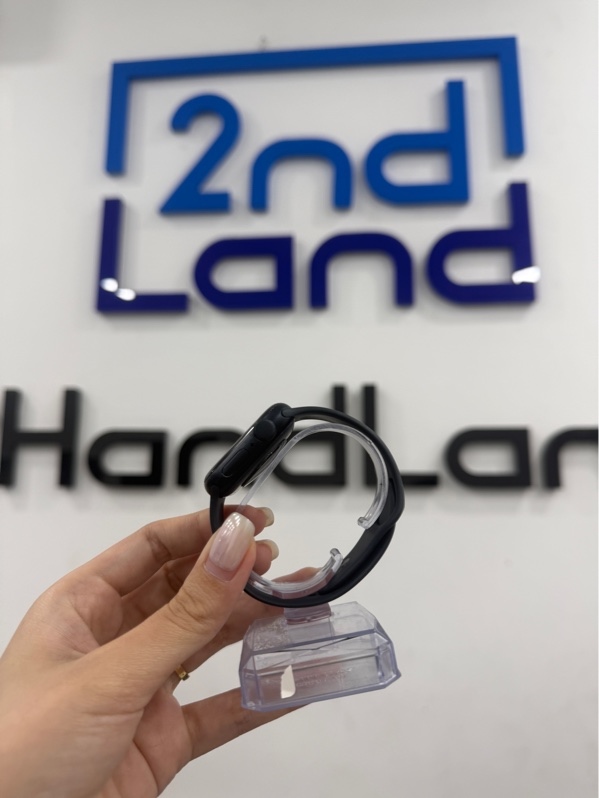 Đồng hồ Apple watch se gen 2 - 40mm - LL/A - GPS - 32GB - Màu midnight - Pin 100% - Ngoại hình 98% - Kèm sạc linh kiện