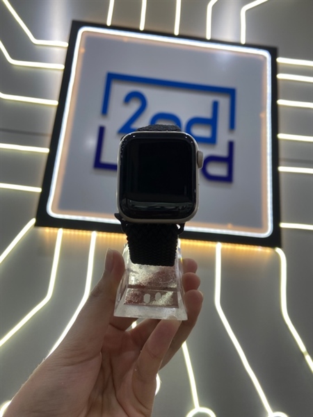 Đồng hồ Apple Watch SE Gen 2/40mm - SA/A - GPS - 32GB - Pin 94% - Màu kem - Ngoại hình: 98% - Body