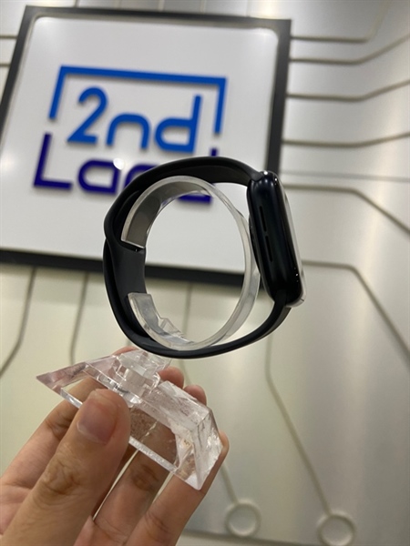 Đồng hồ Apple Watch Se Gen 2/40mm - SA/A - GPS - 32GB - Pin 99% - Màu đen - Ngoại hình: 97% - Mặt kính trầy nhiều - Kèm sạc - Còn bảo hành đến 14/3/2026