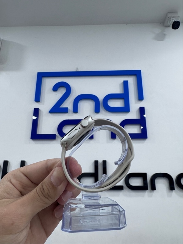 Đồng hồ Apple Watch SE gen 2 - 40mm - VN/A - 32GB - Màu bạc - Pin 87% - Ngoại hình 97% - Trầy xước - Kèm sạc zin