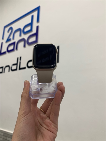 Đồng hồ Apple Watch SE Gen 2 - 40mm - VN/A - Bản nhôm - Pin 100% - Ngoại hình: 98% - Màn xước mèo nhẹ khó thấy - Body, kèm sạc