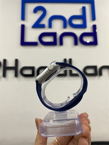 Đồng hồ Apple Watch SE Gen 2 - 40mm - VN/A - GPS - 32GB - Màu bạc - Pin 87% - Ngoại hình 98% - Màn ép cảm , màn trầy trong 1 vệt dài , dây đeo linh kiện - Kèm sạc 1