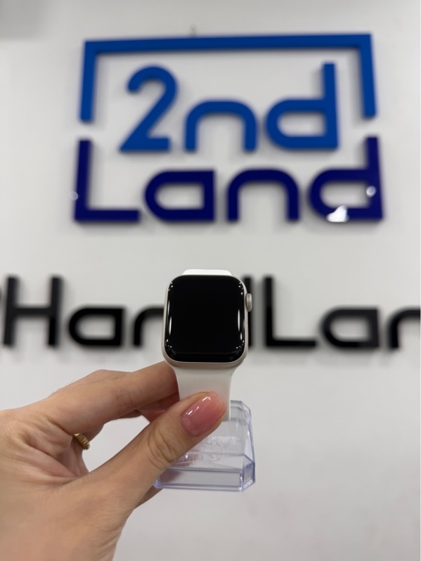Đồng hồ Apple watch SE Gen 2 - 40mm - VN/A- GPS - 32GB - Màu Starlight - Pin 84% - Ngoại hình 97% - Màn vàng viền , màn ép kính , cấn , tróc sơn mặt lưng - Kèm sạc