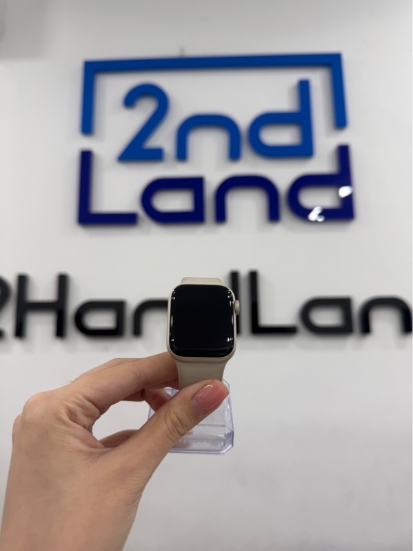 Đồng hồ Apple watch se gen 2 - 40mm - VN/A - GPS - Màu starlight - Ngoại hình 98% - Kèm sạc linh kiện