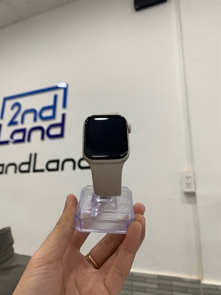 Đồng hồ Apple Watch SE Gen 2 - 40mm - VN/A - LTE - Bản nhôm - Màu vàng ánh sao - Pin 100% đã thay - Ngoại hình: 98% - Màn trầy - Body, kèm sạc