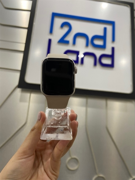 Đồng hồ Apple Watch SE Gen 2/40mm - VN/A - LTE hỗ trợ esim - Pin 100% thay new - Viền nhôm - Màu kem - Ngoại hình: 98% - Kèm sạc