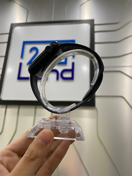 Đồng hồ Apple Watch SE Gen 2/44mm - LL/A - GPS - 32GB - Pin 100% - Màu đen - Ngoại hình: 98% - Màn xước dăm - Kèm sạc 2