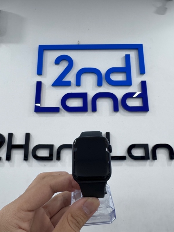 Đồng hồ Apple Watch Se Gen 2 - 44mm - LL/A - LTE không esim VN - Màu midnight - Pin 91% - Ngoại hình 97% - Màn ép kính , kính trầy , viền trầy , tróc sơn - Kèm box , sạc