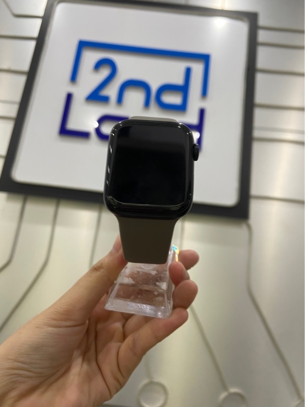 Đồng hồ Apple watch Se Gen 2/ 44mm - LL/A - LTE (không hỗ trợ esim VN) - Pin 99% - Viền nhôm - Màu midnight - Ngoại hình: 98% - Kèm sạc