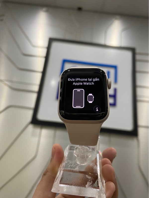 Đồng hồ Apple Watch SE Gen 3/40mm - GPS - LL/A - Pin 100% - Màu starlight - Ngoại hình: 98% - FullBox