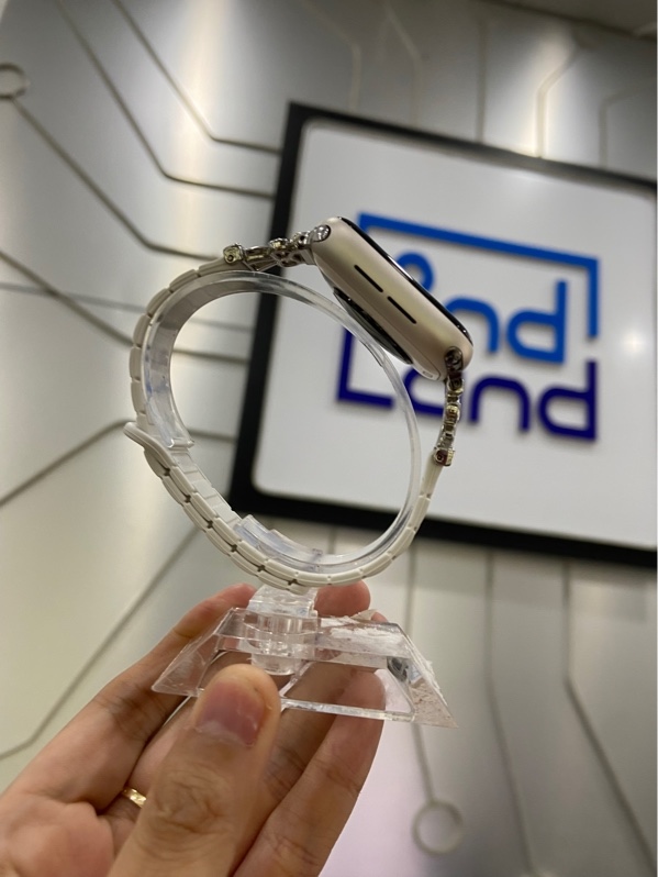 Đồng hồ Apple Watch Se Gen 3/40mm - GPS - Pin 100% - Viền nhôm - Màu trắng - Ngoại hình: 98% - Kèm sạc - Còn bảo hành hãng đến 29/10/2026