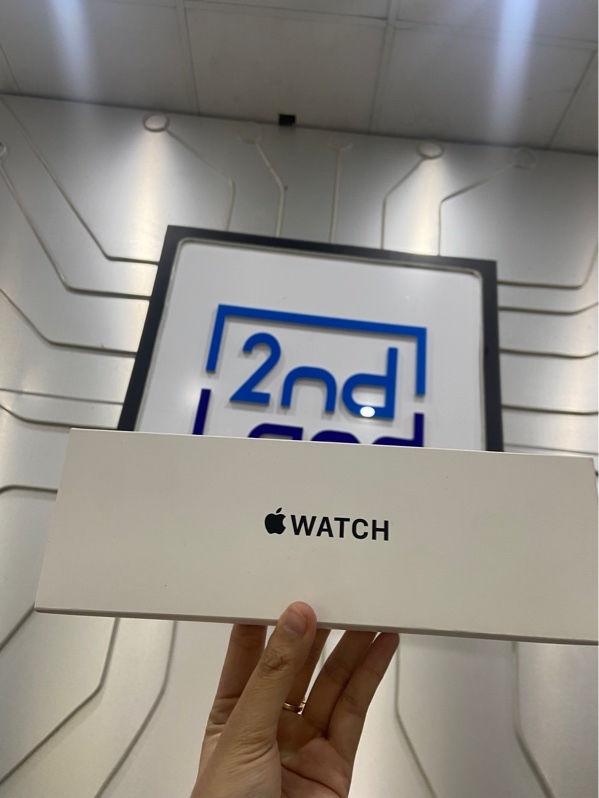 Đồng hồ Apple Watch SE Gen 3/ 44mm - GPS - Viền nhôm - Màu starlight - Newseal chưa Active