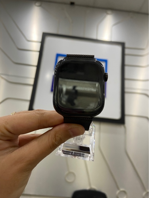 Đồng hồ Apple Watch Series 11/46mm - LTE (hỗ trợ esim) - SA/A - Pin 100% - Màu đen Titanium - Ngoại hình: 97.5% - FullBox - Còn bảo hành 12/2026