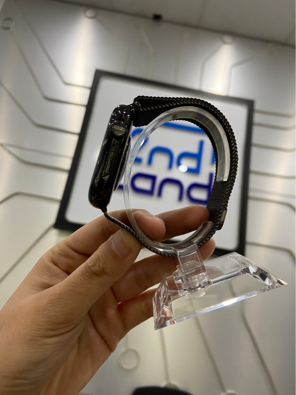 Đồng hồ Apple Watch Series 11/46mm - LTE (hỗ trợ esim) - SA/A - Pin 100% - Màu đen Titanium - Ngoại hình: 97.5% - FullBox - Còn bảo hành 12/2026