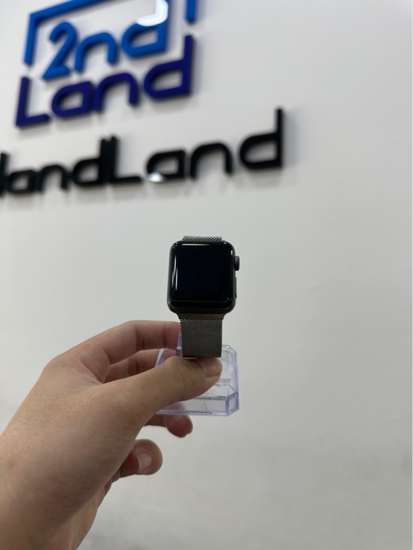 Đồng hồ Apple Watch Series 3/38mm - LL/A - Bản GPS - Pin 98% - Viền nhôm - Màu đen - Ngoại hình 98% - Body