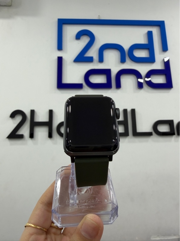 Đồng hồ Apple Watch Series 3 - 38mm - LL/A - GPS - 8GB - Màu xám - Pin 87% - Ngoại hình 96% - Màn ám hồng , màn trầy , tróc sơn nhiều - Kèm sạc