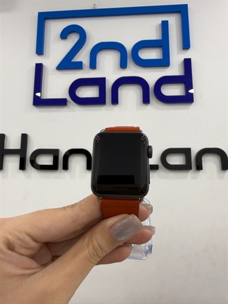 Đồng hồ Apple Watch Series 3 - 38mm - LL/A - GPS - 8GB - Màu xám - Pin 96% - Ngoại hình 98% - Kèm sạc