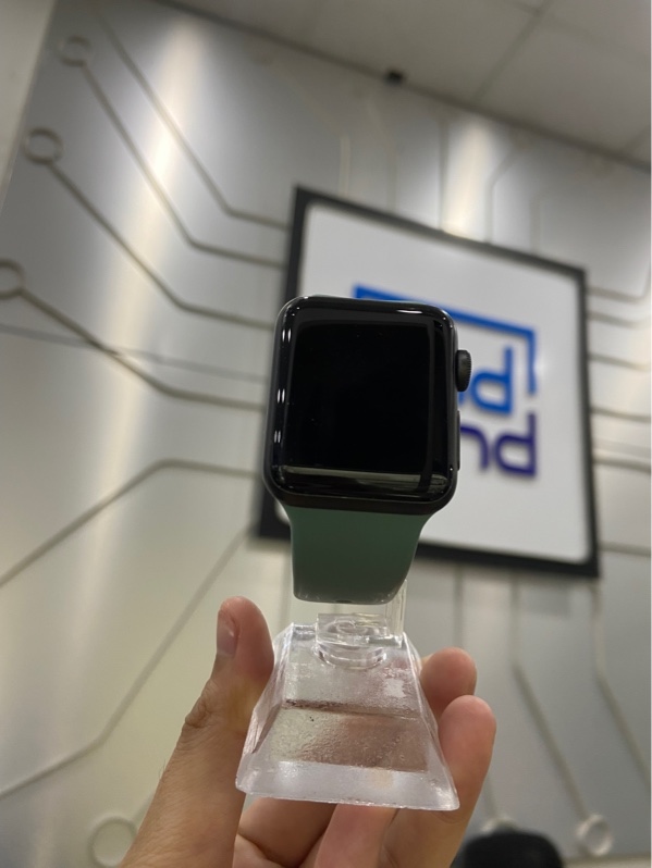 Đồng hồ Apple Watch Series 3/38mm - LL/A - LTE không hỗ trợ Esim - Pin 100% - Viền nhôm - Màu đen - Ngoại hình: 98% - Body